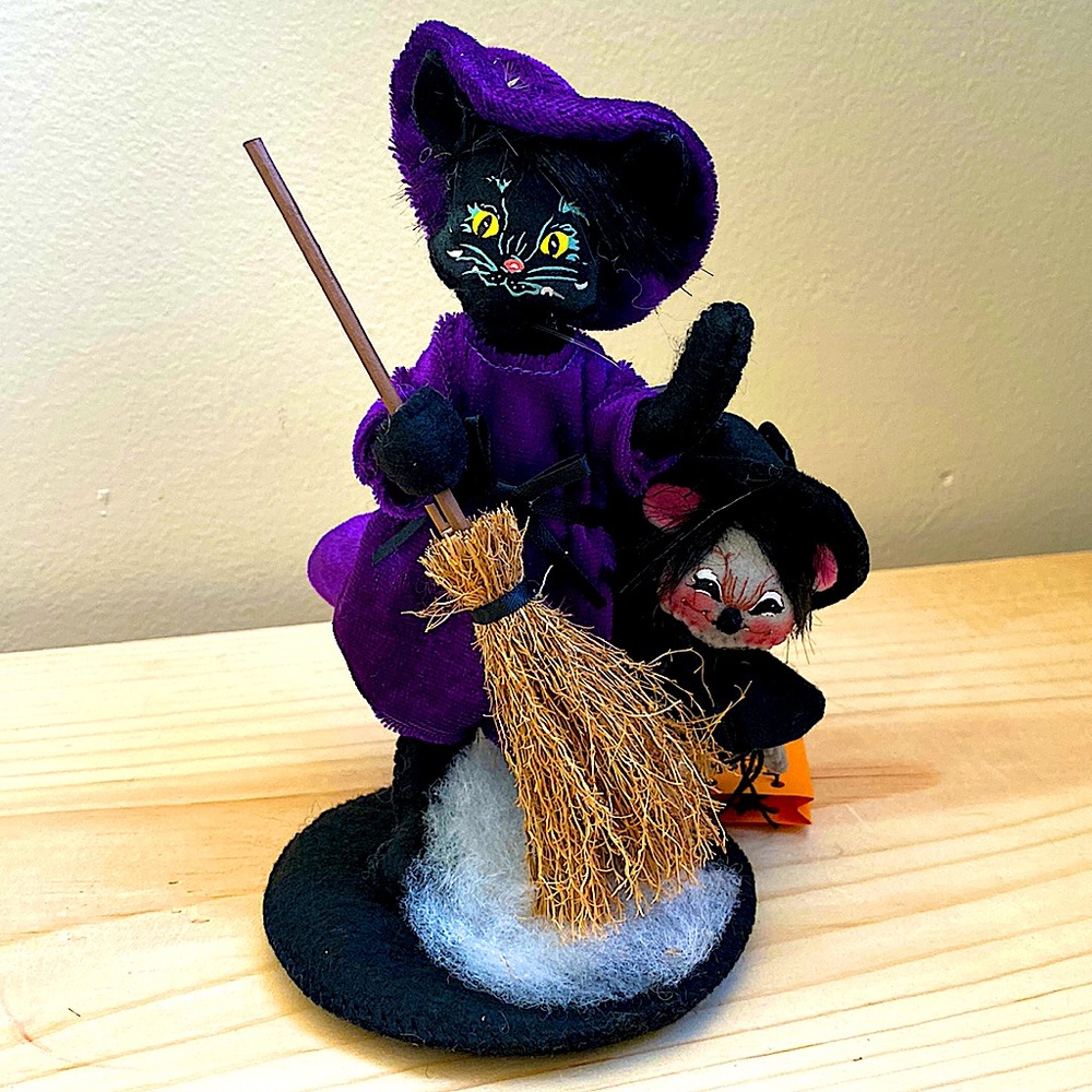 Annalee 6” Witch Cat and Mouse.